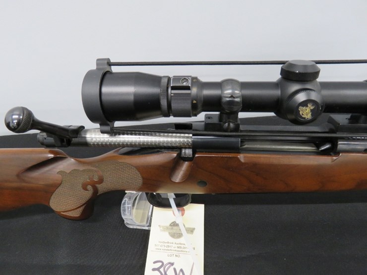 winchester-model-70-xtr-featherweight-7mm-rem/mag-bolt-action-rifle-image-2