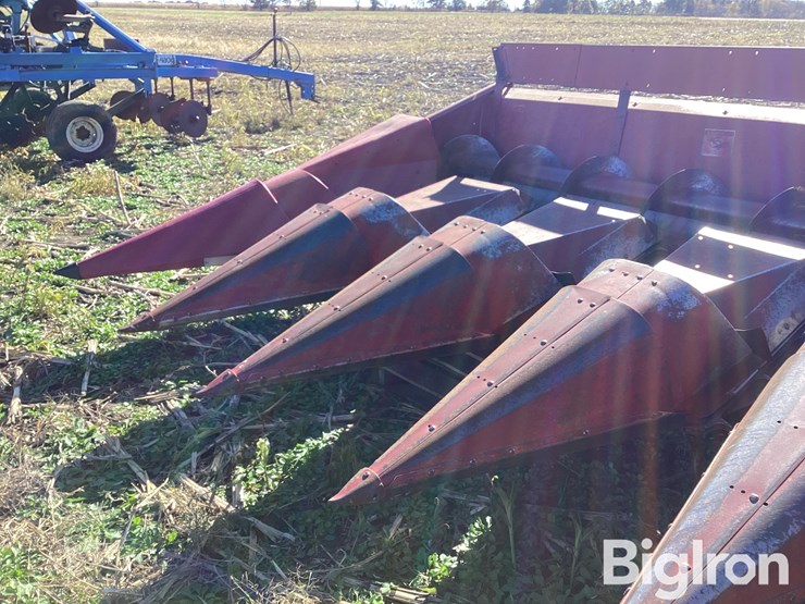 1990-case-ih-1083-image-13