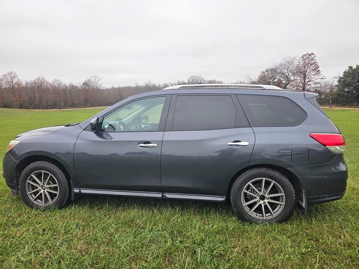 2013-nissan-pathfinder-image-6