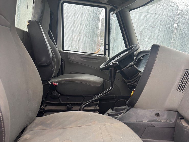 #1400-•-2013-prostar-image-7