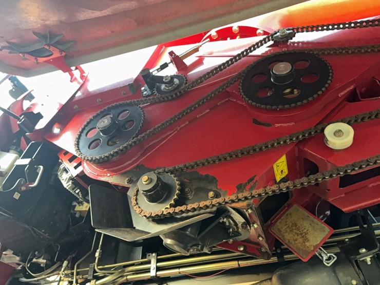 2018-case-ih-8240-image-43