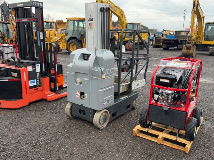 2007-jlg-20mvl-image-4