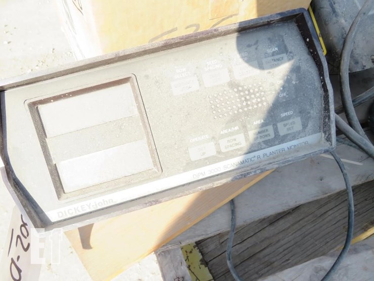 john-deere-7200-image-4