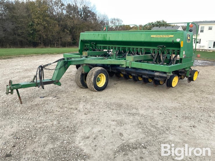 john-deere-750-image-1