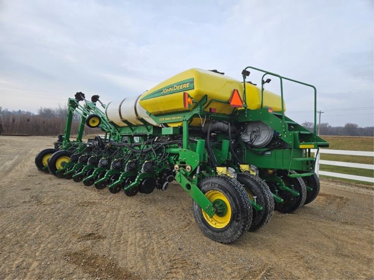 john-deere-1770nt-image-3