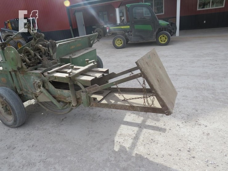 john-deere-14t-image-6