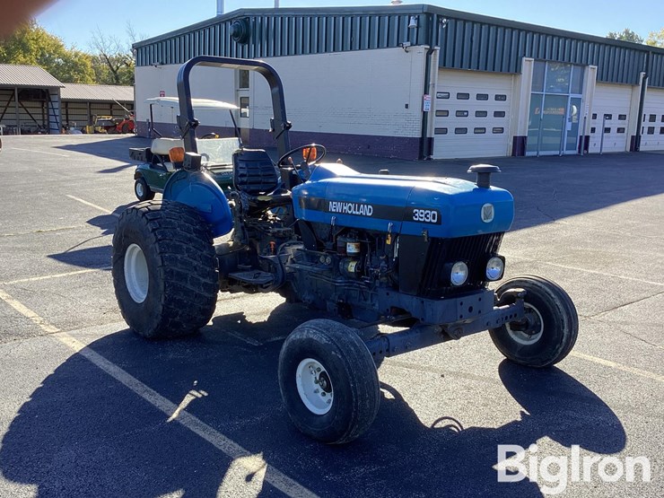 new-holland-3930-image-3