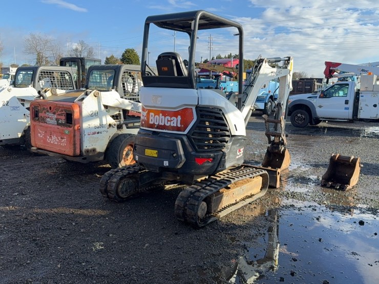 2021-bobcat-e26-image-8