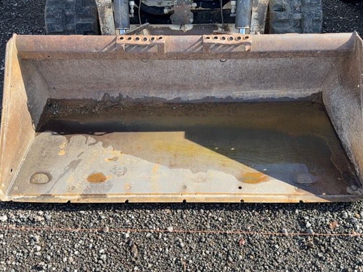 2017-bobcat-t595-image-4