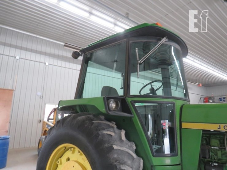 john-deere-4430-image-14