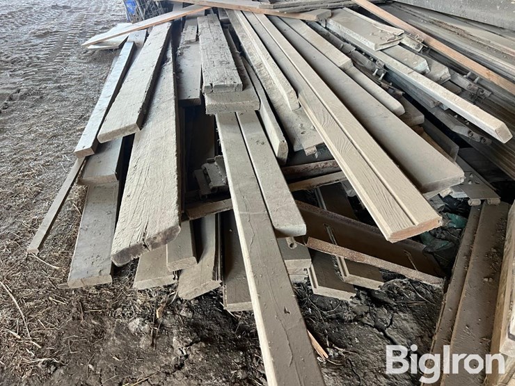 lumber-pile-image-15
