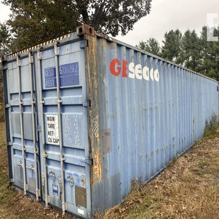 40 FOOT STORAGE CONTAINER