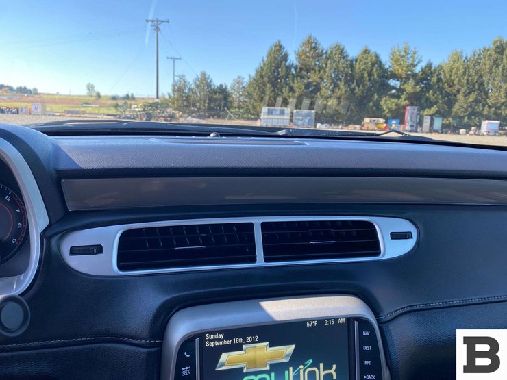 2014-chevrolet-camaro-ss-convertible-image-31