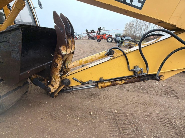 deere-160-lc-image-46