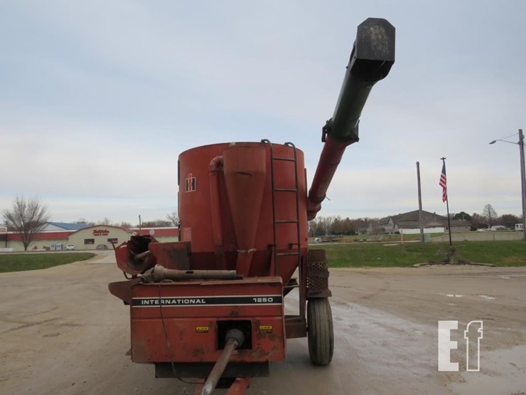 international-1250-image-10