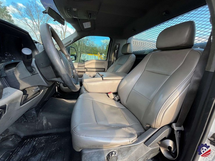 2019-ford-f350-xl-image-53