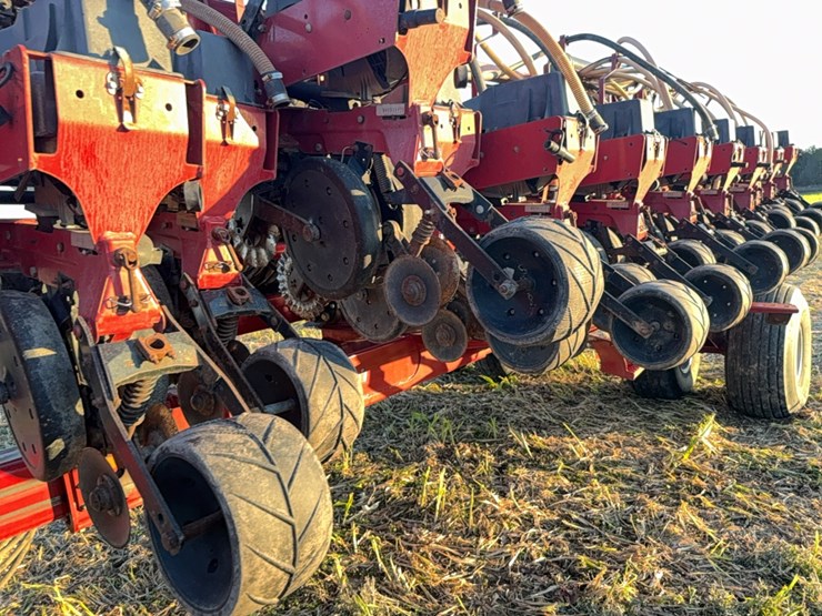 case-ih-1240-image-36