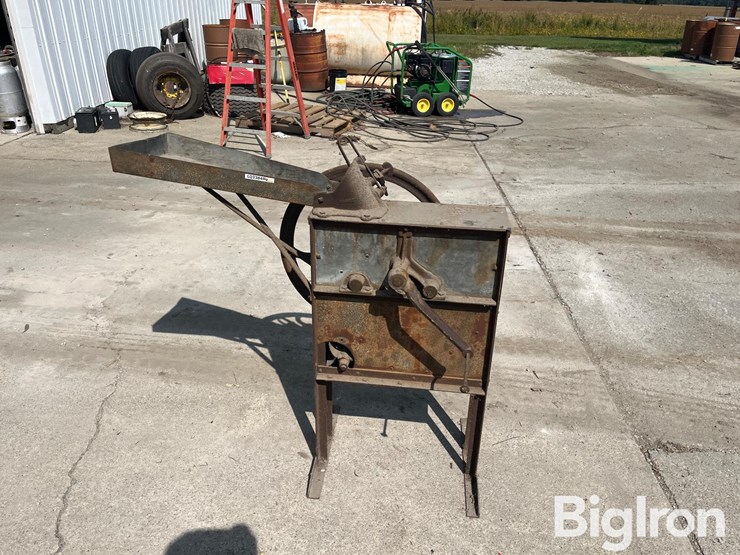 corn-sheller-image-8