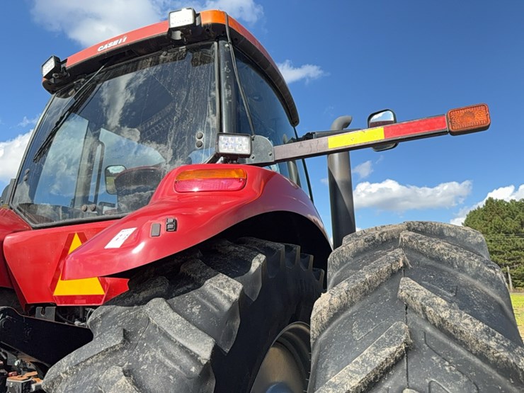 case-ih-magnum-335-image-29