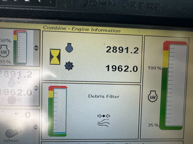 2015-john-deere-s680-image-89