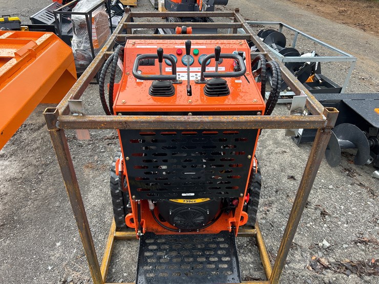 #101-•-2025-landhero-mini-track-skid-steer-image-4