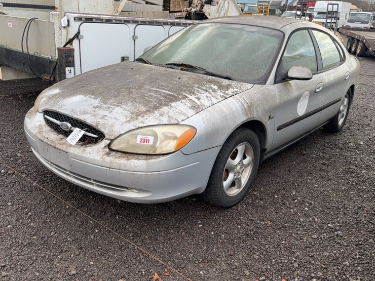 2000-ford-2000-image-1