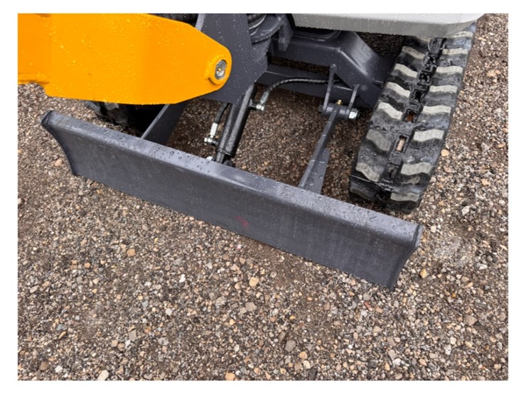 sdle-20-mini-excavator-w/-hydraulic-thumb-image-16