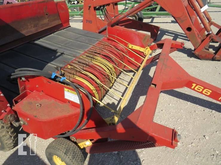 new-holland-166-image-3