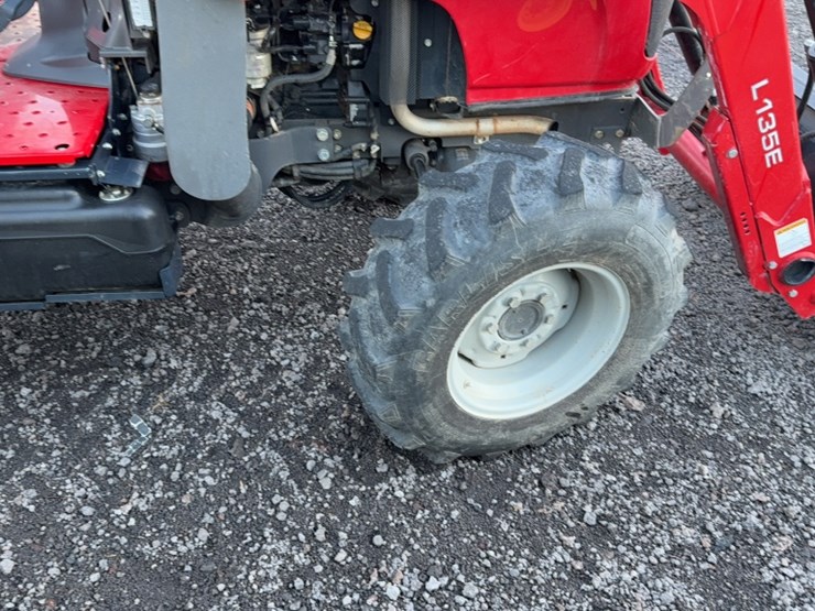 massey-ferguson-2706e-image-6