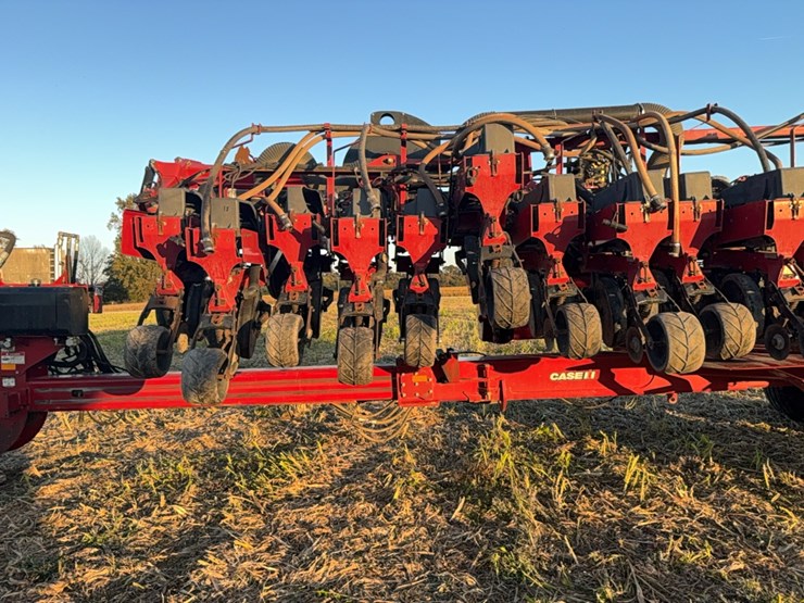 case-ih-1240-image-147