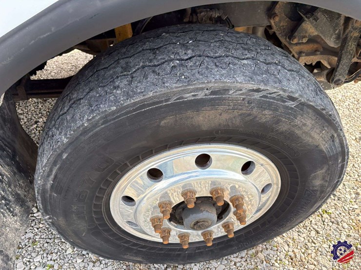 2009-kenworth-t800-image-32