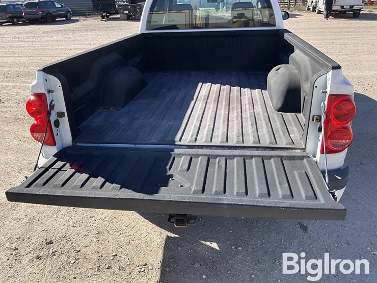 2010-dodge-dakota-image-19