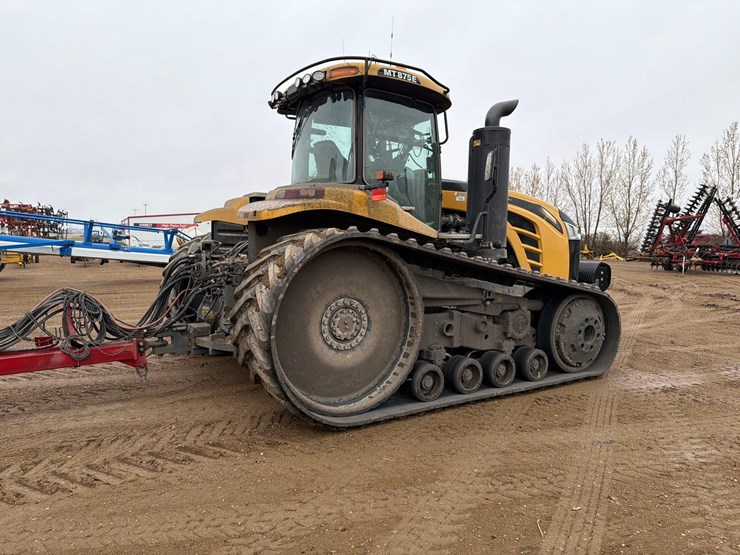 2016-challenger-mt875e-image-8