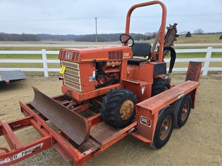 ditch-witch-3700-image-1