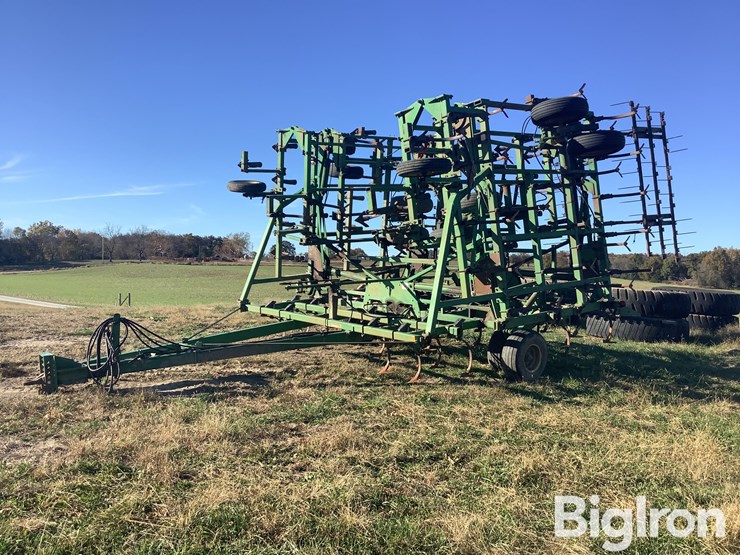 john-deere-985-image-1