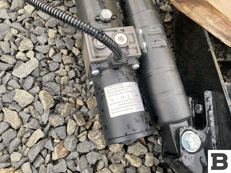 6'-atv-snow-plow-attachment-image-10