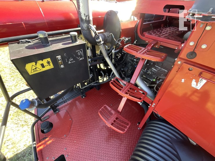 2012-case-ih-7130-image-41