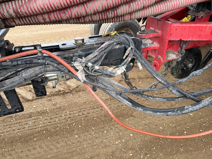 2016-bourgault-3320-66-image-38