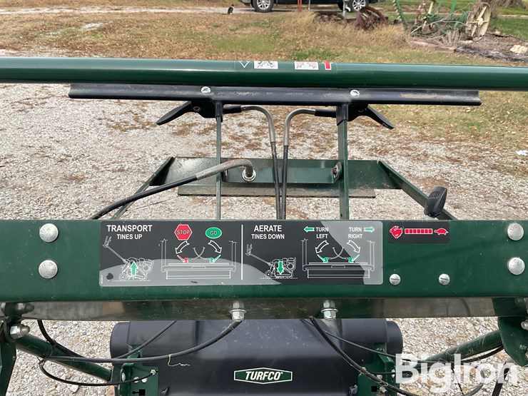 turfco-turnaer-6-walk-behind-aerator-image-20