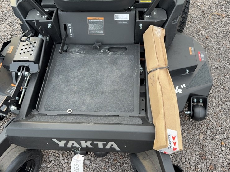 #3080-•-yakta-yxr-120-zero-turn-lawn-mower-image-5