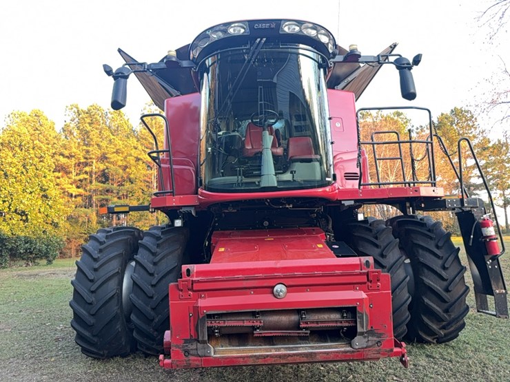 2018-case-ih-8240-image-15