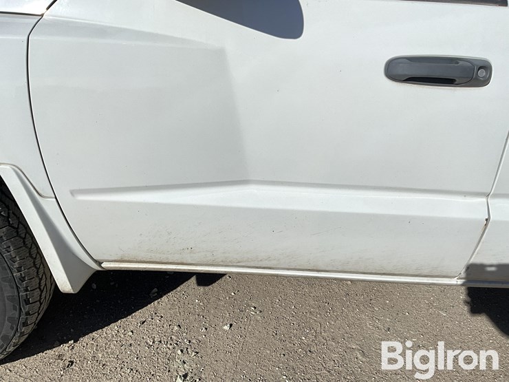 2010-dodge-dakota-image-14