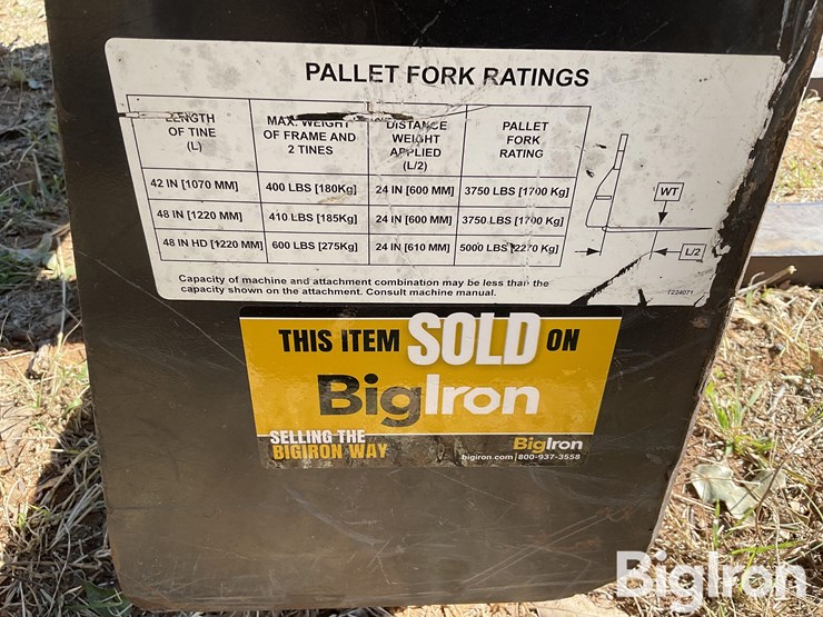 john-deere-worksite-pro-pallet-fork-skid-steer-attachment-image-15