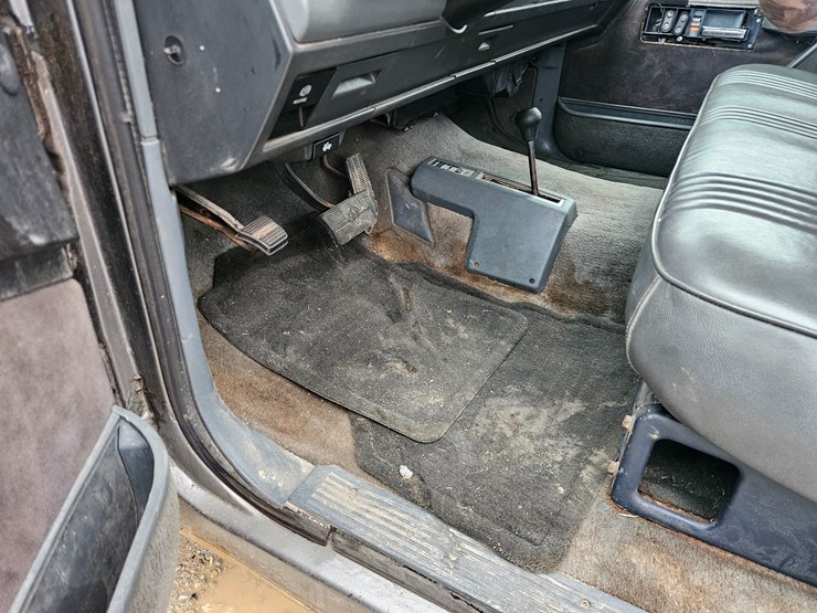 1990-chevrolet-k1500-image-31