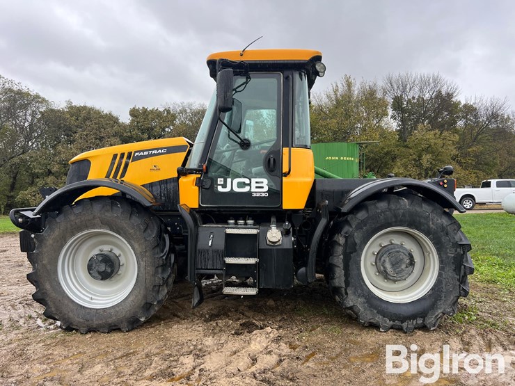 jcb-fastrac-3230-image-8