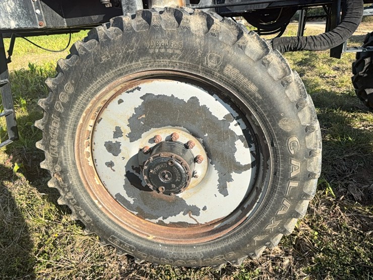 case-ih-3185-patriot-sprayer-image-87