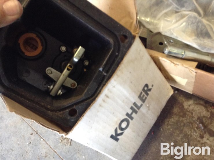 bucket-&-toolbox-w/-shop-parts-image-14