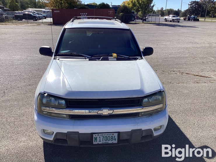 2002-chevrolet-trailblazer-image-2