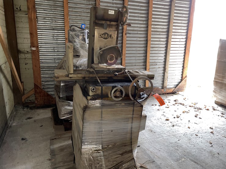 #1420-•-surface-grinder-on-cabinet-(independence,-wi)-image-4