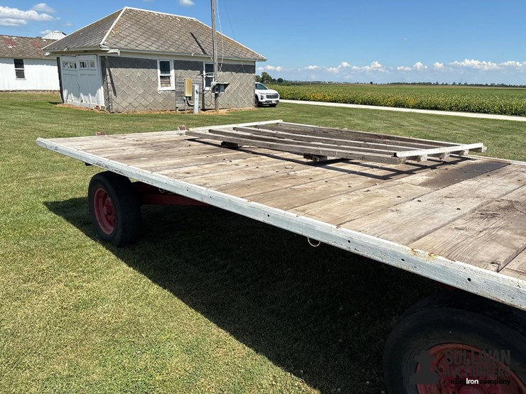 8'x15'-hay-rack-on-running-gear-image-12